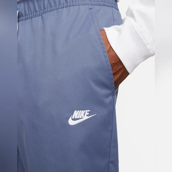 Nike Club Woven Tapered-Leg Pants Light Blue Medium Joggers Twill Streetwear Men - Picture 2 of 9
